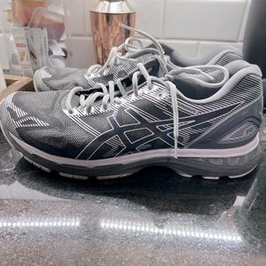 ASICS Gel-Nimbus 19 Grey and white size 13